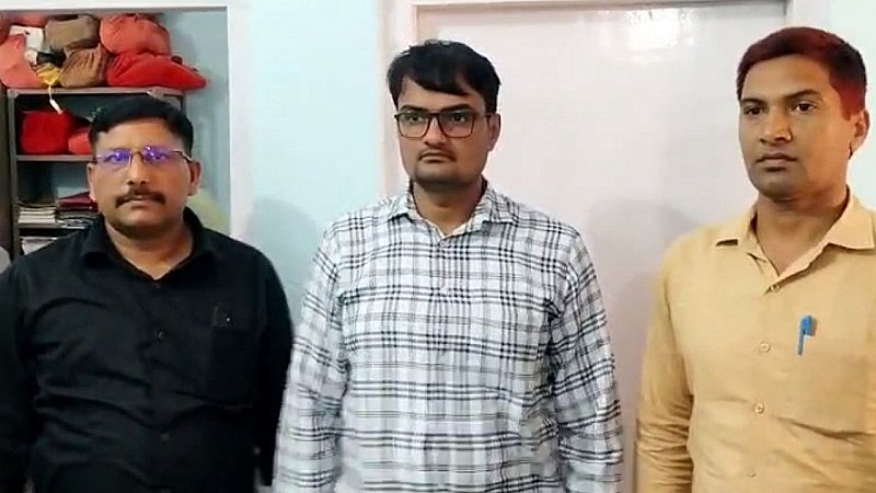 ACB ने ब्लॉक पीएमओ अजय कुमार को 10 हजार की घूस लेते हुए किया गिरफ्तार