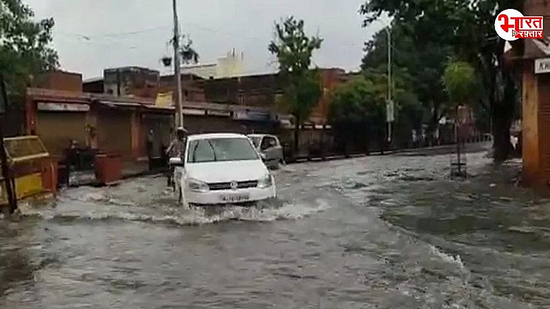 पहाड़ों से लेकर रेतीले राजस्थान में बारिश ने मचाया हाहाकार, जयपुर में एयरपोर्ट से लेकर सड़क तक बनी दरिया, देंखे वीडियो