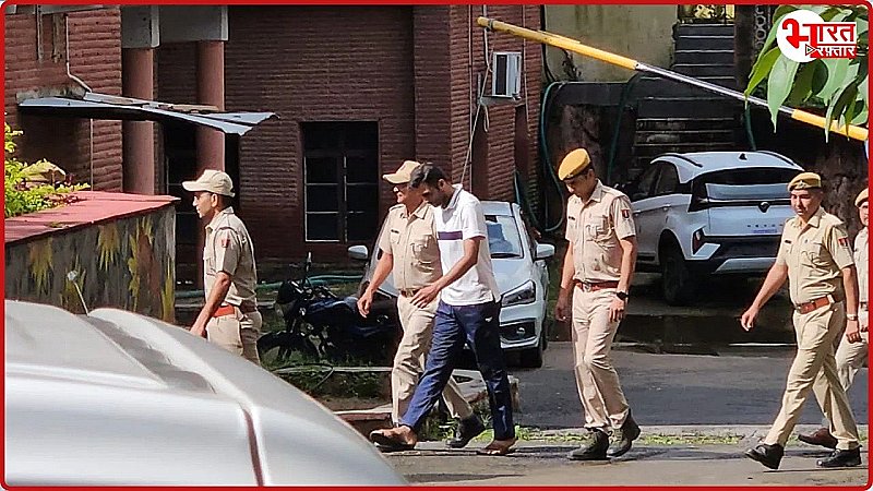 SI पेपर लीक मामले में ‘लपेटे’ में आ सकते हैं कई नाम, SOG ने रामू रायका, बेटे और बेटी को आमने-सामने बैठाकर पूछताछ की