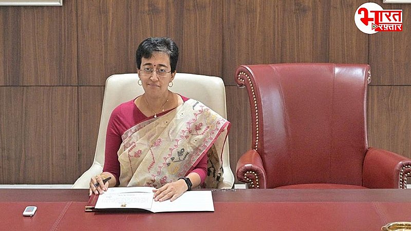 भरत का उदाहरण देकर Atishi ने खाली छोड़ी CM कुर्सी, तो विपक्ष बोला चापलूसी नहीं..केजरीवाल रिमोट कंट्रोल से चलाएंगे सरकार!