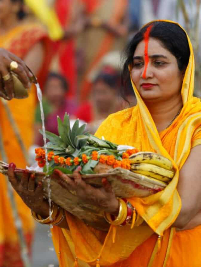 Chhath Puja 2024: छठ का दूसरा दिन आज, जानिए बंद कमरे में क्यों की जाती है खरना पूजा? इस दिन क्या खाने का विधान